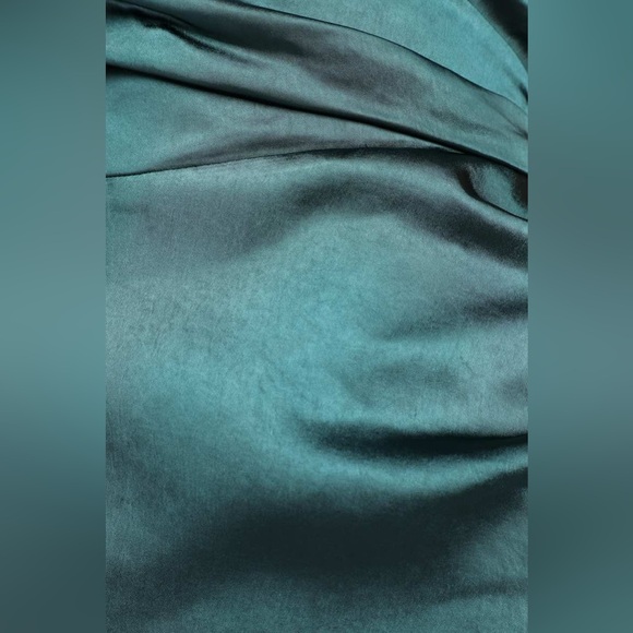 🆕(NWT) LULUs Hot Night Out Teal Green Satin Surplice Faux-Wrap Dress. SMALL - Picture 5 of 5